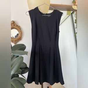 XS Black Dynamite Sleeveless Formal Dress